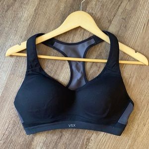 Victoria’s Secret sports bra 36C